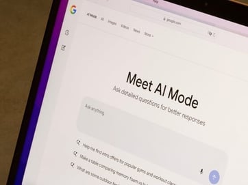 Los visitantes de IA llegan listos para comprar. ¿Está tu sitio web preparado para convertirlos?